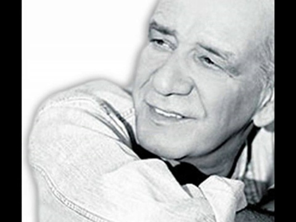 Με ένα χαμόγελο Δημήτρης Μητροπάνος