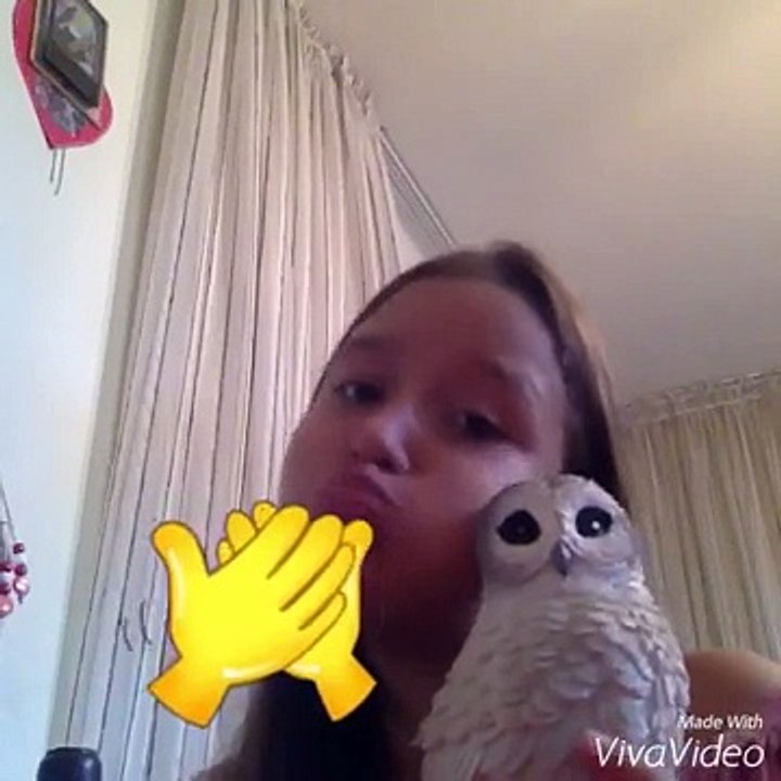 Desafio quem fica mais tempo com água na boca