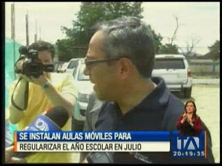 Instalan aulas móviles para regularizar el año escolar en julio