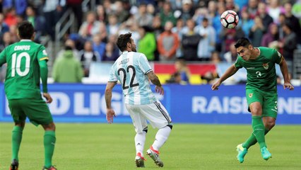 Argentina lidera Grupo D tras golear 3-0 a Bolivia