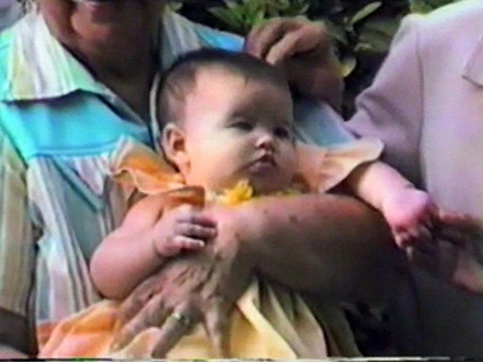 1984-11 Nov 27 Arecibo PR Visiting Titi Clara and Titi Luz