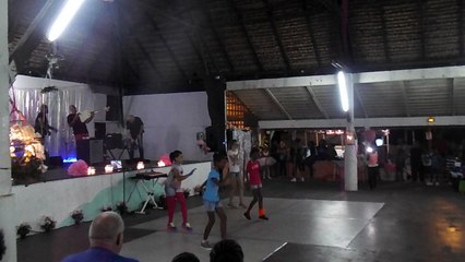 Groupe de danse moyen