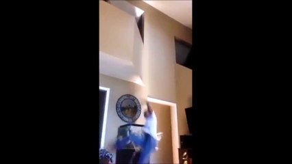 Cette fille bourrée va avoir la pire idée de sa vie