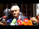 Report TV - Flet avokati Maks Haxhia, Çako kthehet në detyrë