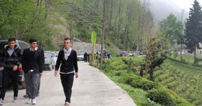 Rize'de Yüksekten Düşen Lise Öğrencisi Hayatını Kaybetti