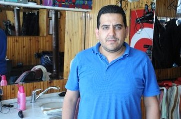 Saç İlacını Önce Kendinde Deneyen Berber İş Yerini Kapatma Noktasına Geldi