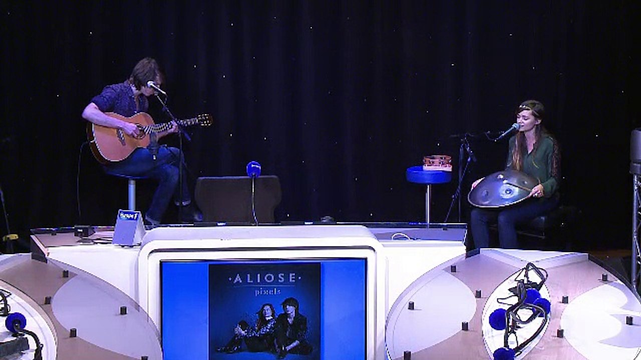 Aliose chante "Pixels"