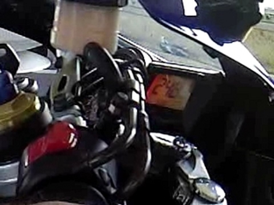 BANC D'ESSAI GSXR 750 2005