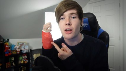 TheDiamondMinecart // DanTDM |      BROKEN HAND UPDATE #2!!