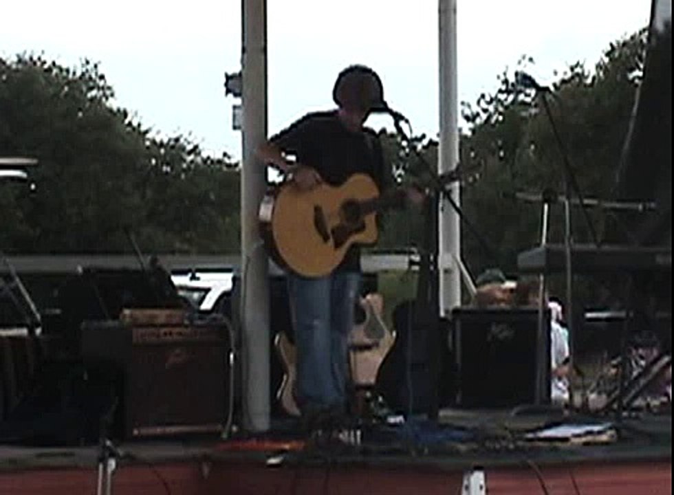 Amazing Grace, My Chains are Gone (Chris Tomlin) covered by 12yo with VoiceLive 2