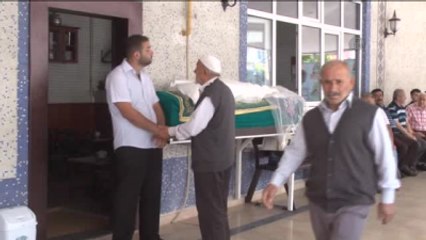 Hastaneye Götürülürken Ölen Hamile Kadının Cenazesi