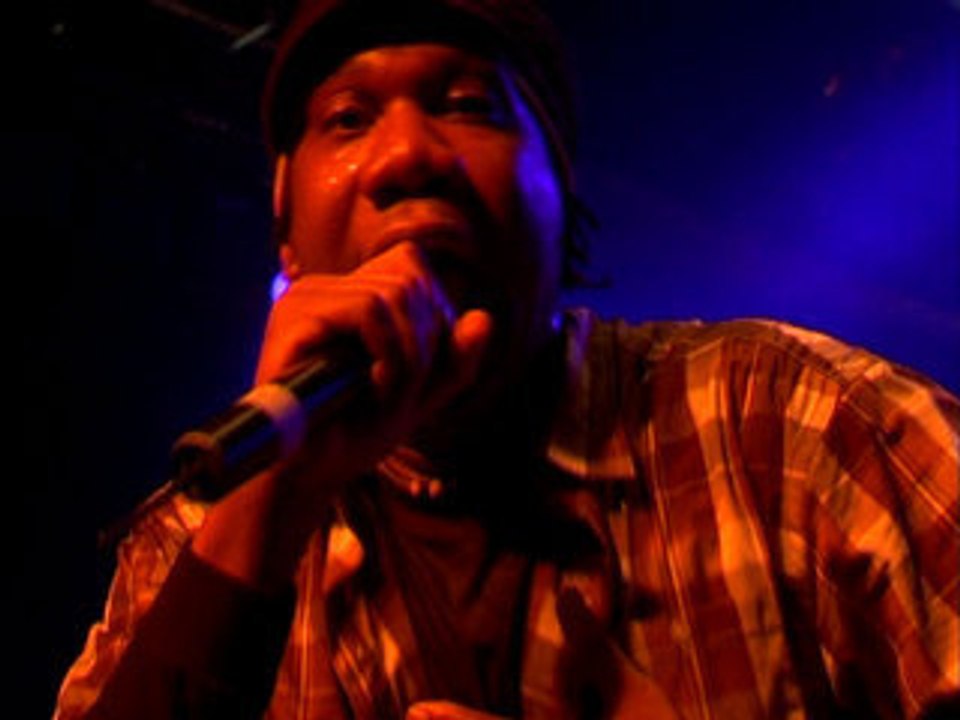 KRS one live in Paris 29/06/07 (Elysée montmartre)