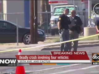 Man dies after crashing into 3 other vehicles