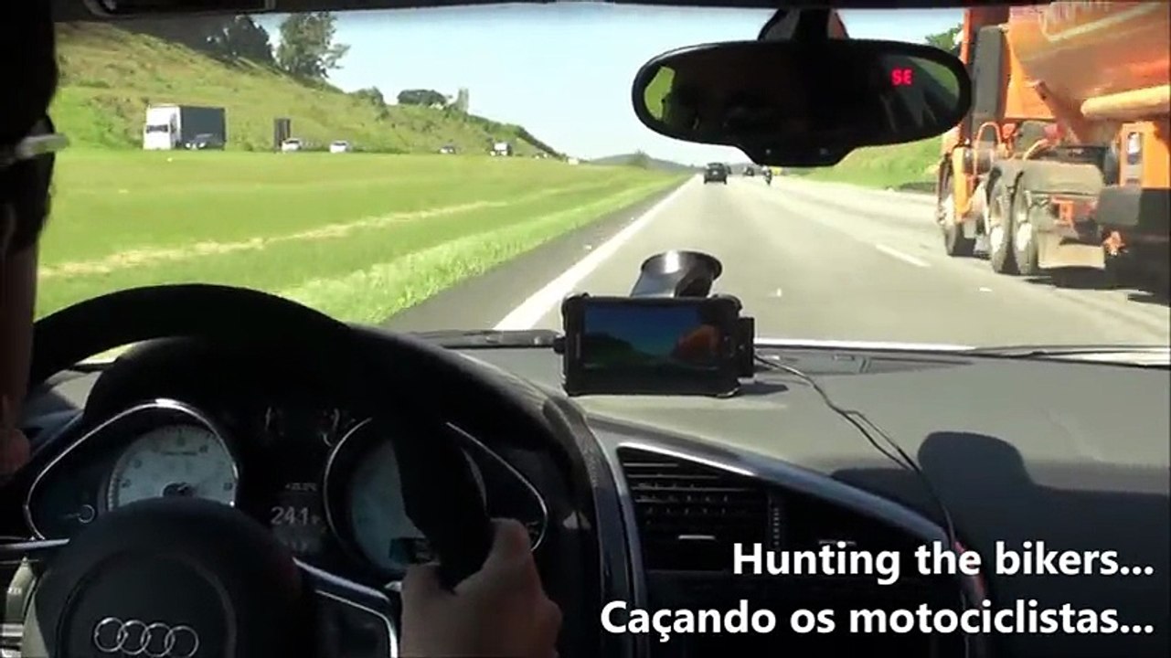 Audi R8 X Kawasaki Ninja ZX10R X Suzuki GSXR1000