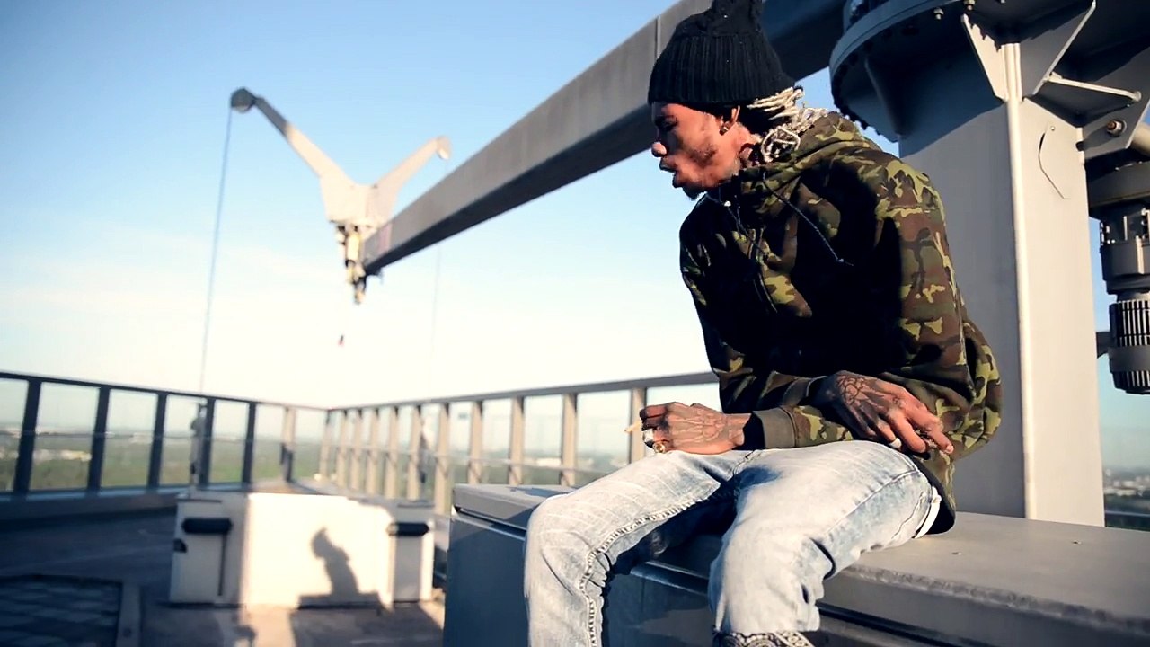 ALKALINE - FORMULA (OFFICIAL VIDEO)