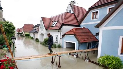 Deadly WORLD FLOODS - USA; FRANCE; GERMANY; AUSSIE; AUSTRIA; KENYA