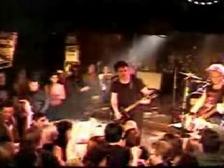 Green Day - Surrender (Live @ Cbgb)
