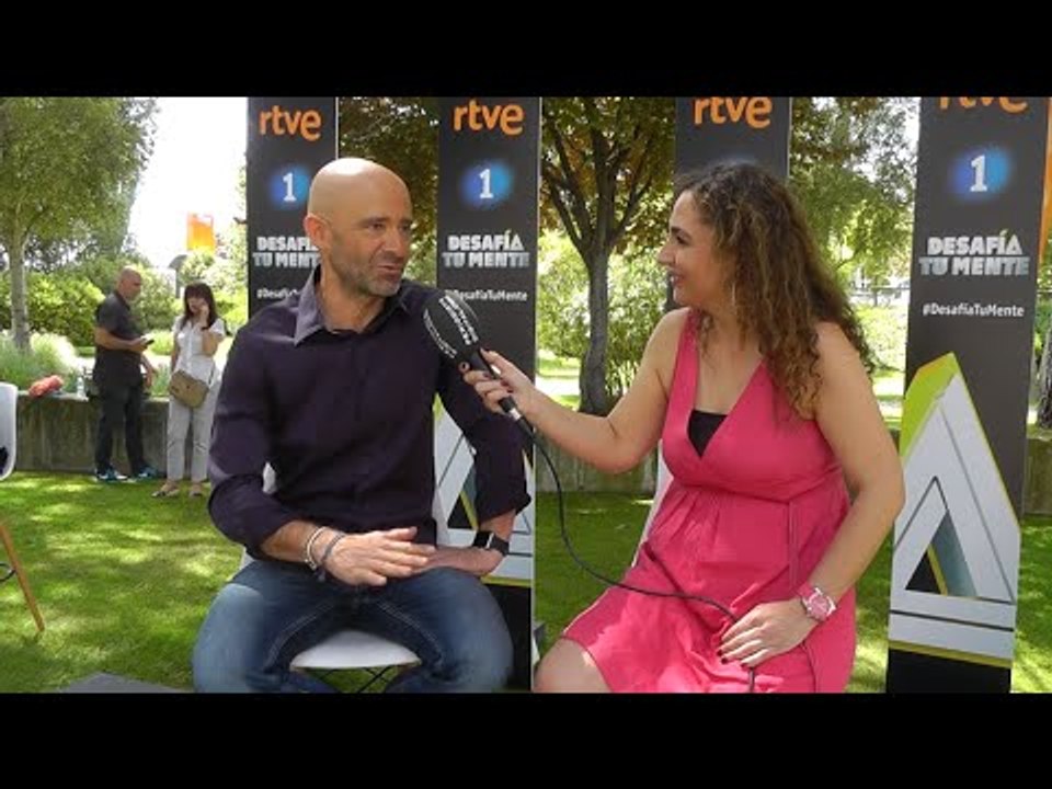 Antonio Lobato se estrena en TVE con Alonso: "Resuelve pruebas que alguien normal no haría".