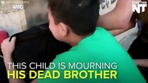 Así fue como un niño sirio lloró sobre el cadáver de su hermano
