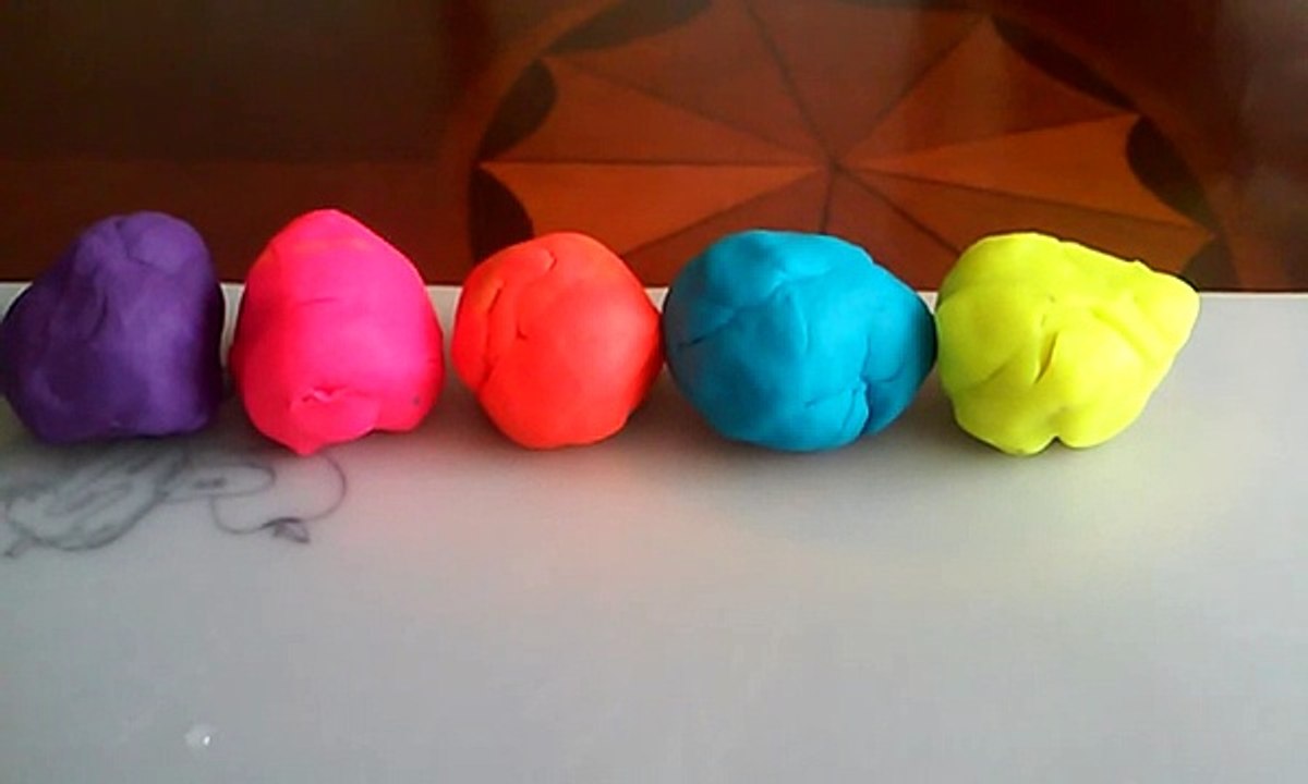 Playdoh cake with a piece cut out (easy to make)