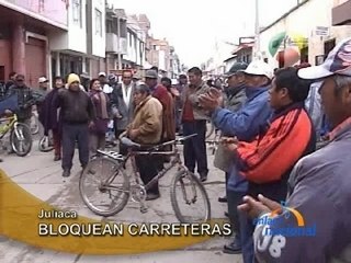 BLOQUEAN CARRETERAS - JULIACA