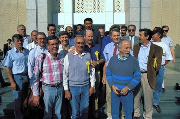 Muhammad Ali Rescues 15 American Hostages 1990