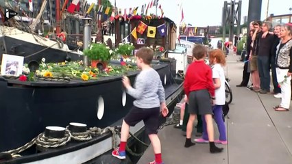 Après l'assassinat de la députée Jo Cox, l'heure des hommages - Le 17/06/2016 à 7h30