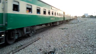 Pakistan Railways_7up Tezgam Express passing Drigh Road,Karachi