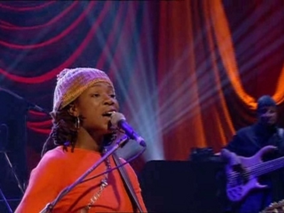 India Arie - Brown Skin   Live (2001)