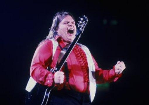 Amerikalı Şarkıcı Meat Loaf Sahnede Yere Yığıldı