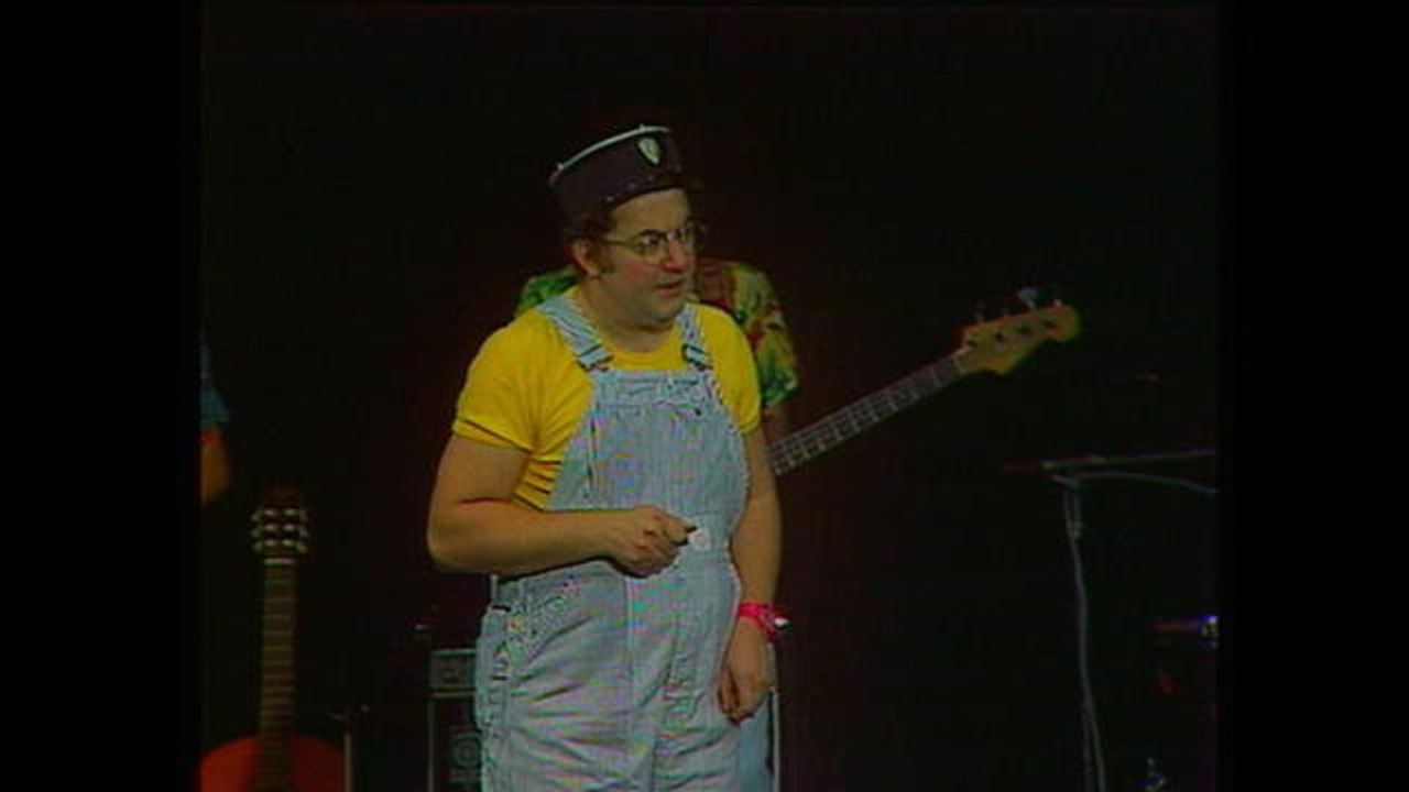 Reconnaître les mecs louches dans la Police - Coluche, C’est pour Rire