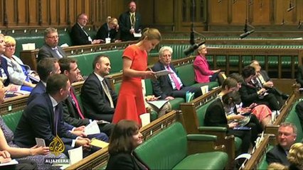 Shock killing halts Britain's EU campaign