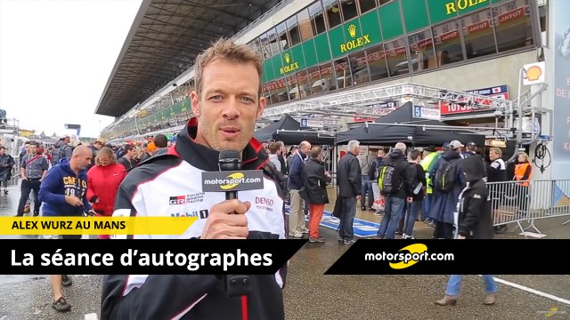 Au cœur de la séance d'autographes du Mans avec Alex Wurz