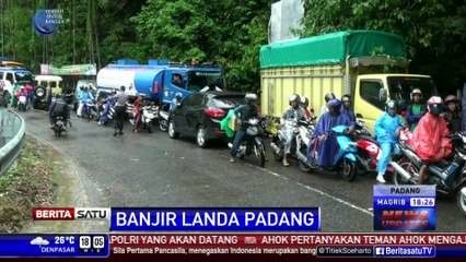 Jalur Padang-Bengkulu Terputus Akibat Longsor
