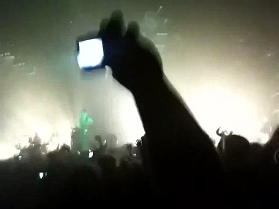 Prodigy - Omen (live Amsterdam 23/11, start)