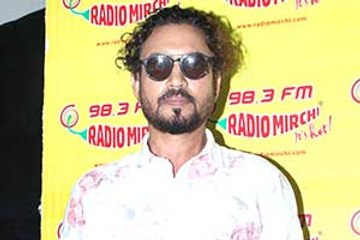 Irrfan Khan is leaving no stone unturned for Madaari