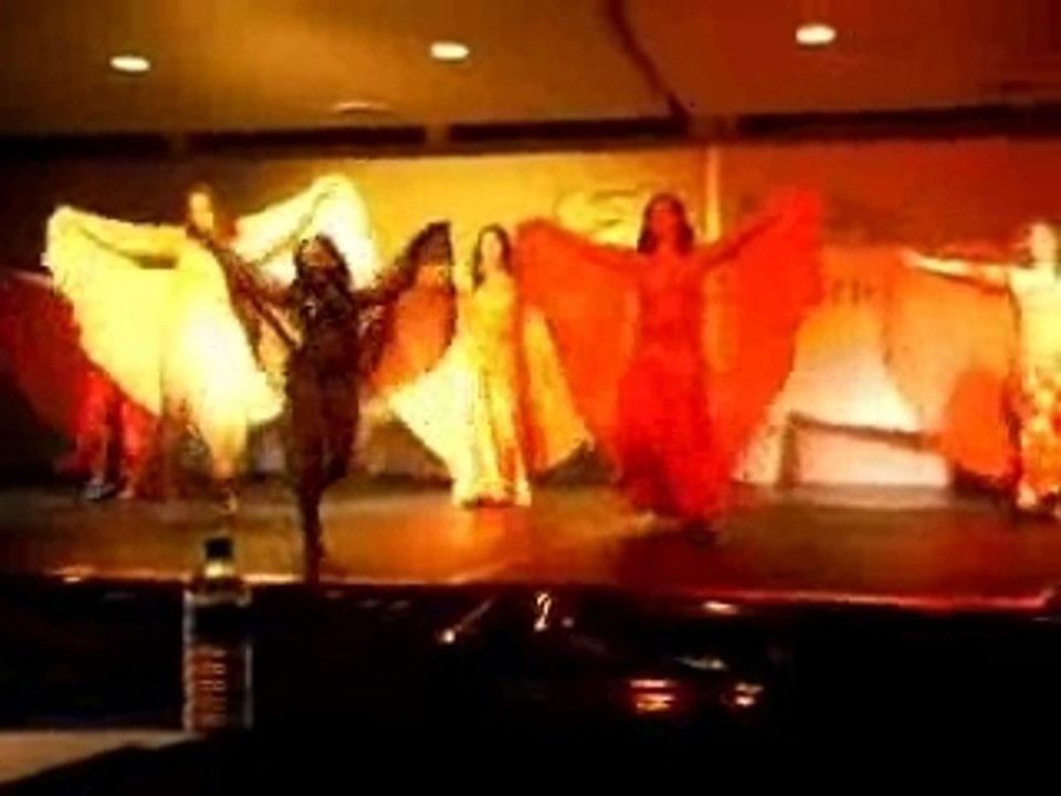 Danse orientale egyptienne avec les élèves de Beelinda