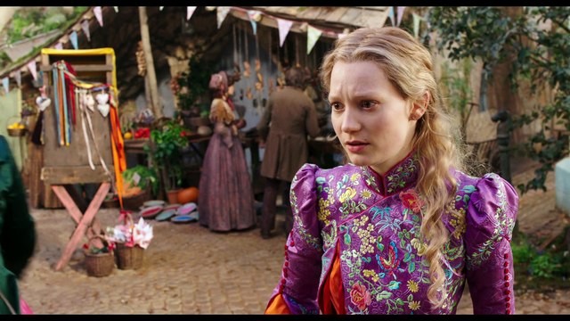 Alice de l'autre côté du miroir : le reportage avec interview de Tim Burton, Johnny Depp, Anne Hathaway...