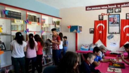 Mut Şehit Ailesinden Öğrencilere Karne Hediyesi
