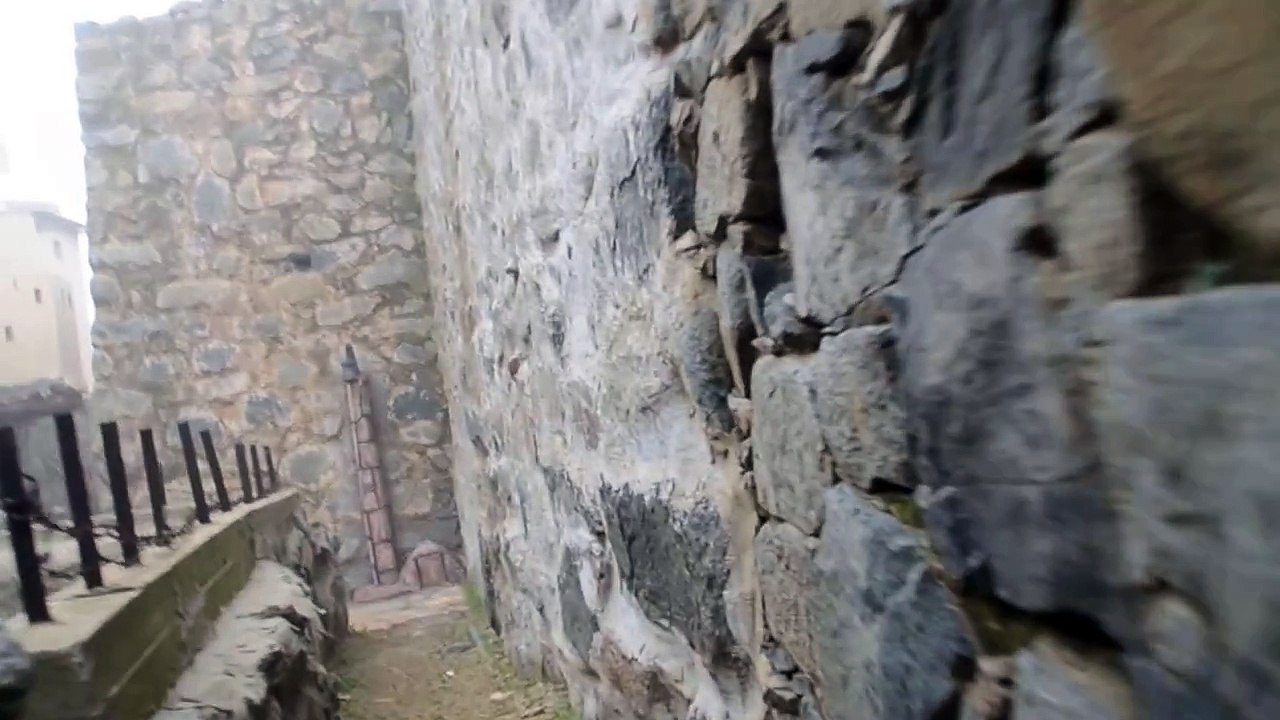 القرية التراثيه  صدر يد بالنماص Old Stone House