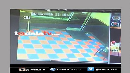 Ladrón se lleva tremenda sorpresa al asaltar un restaurante en Virginia-Video