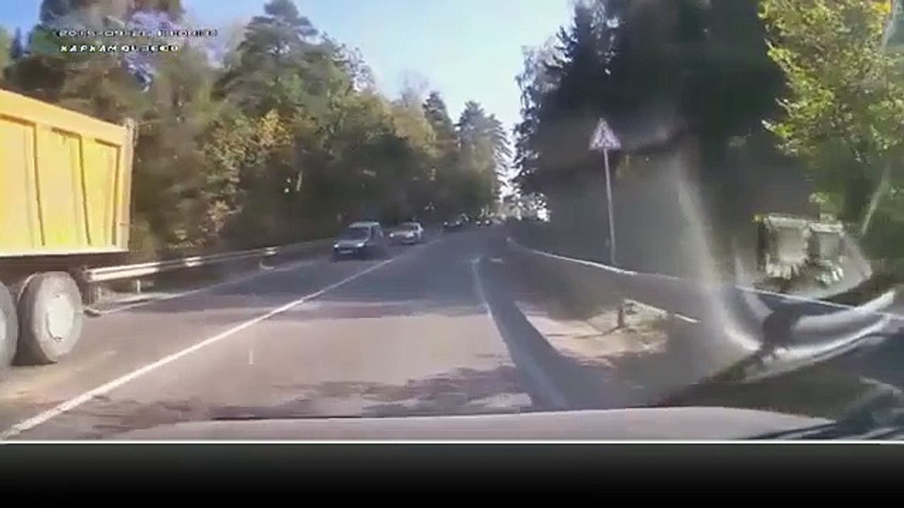 Accidentes de trafico o locos al volante por carreteras del mundo 17