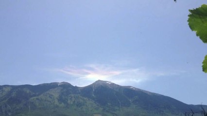 Fenomeni i veçantë atmosferik mbi malin e Gjallicës - Top Channel Albania - News - Lajme