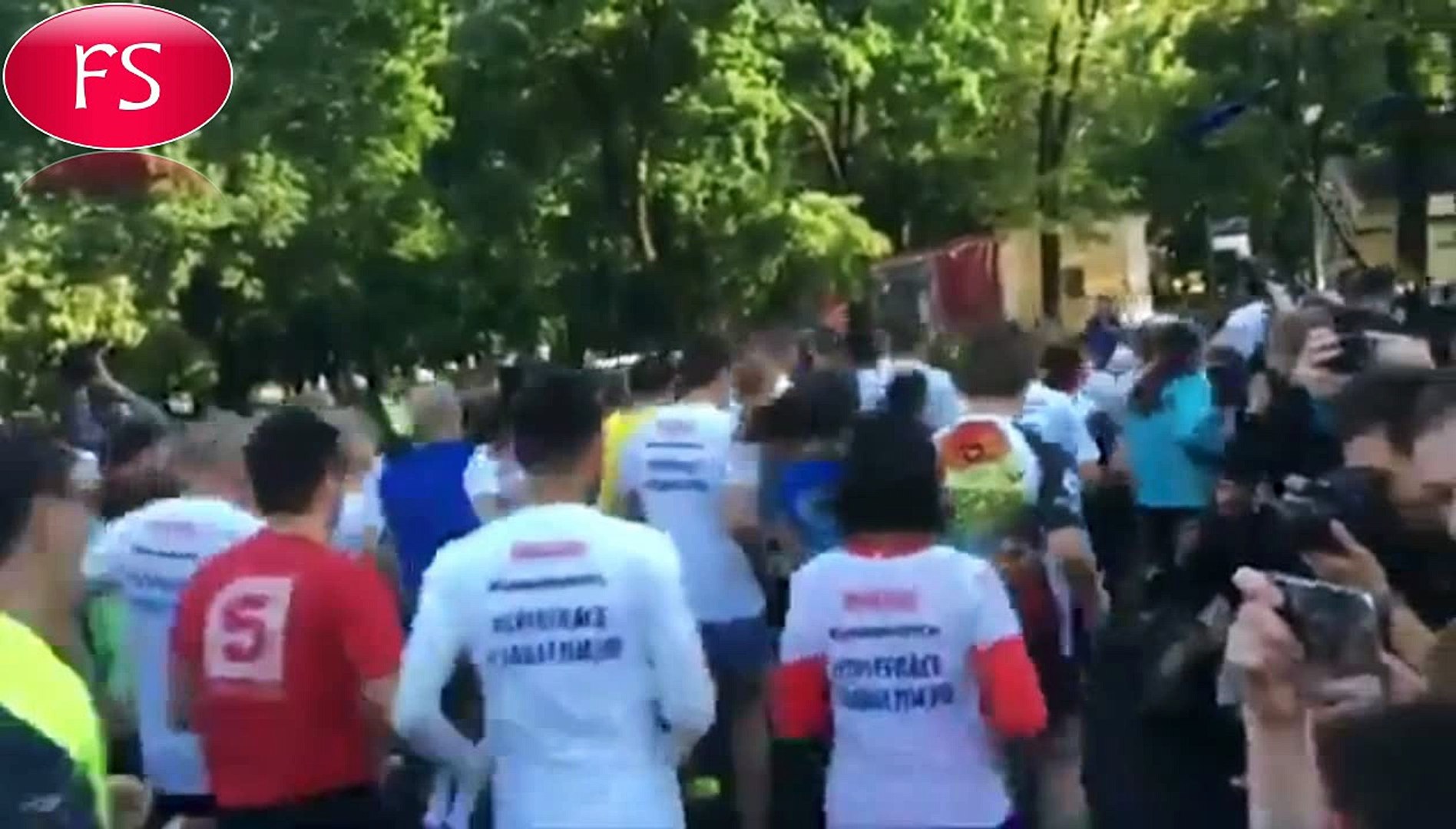 ⁣Мария Захарова опубликовала селфи без макияжа с забега в рамках ПМЭФ
