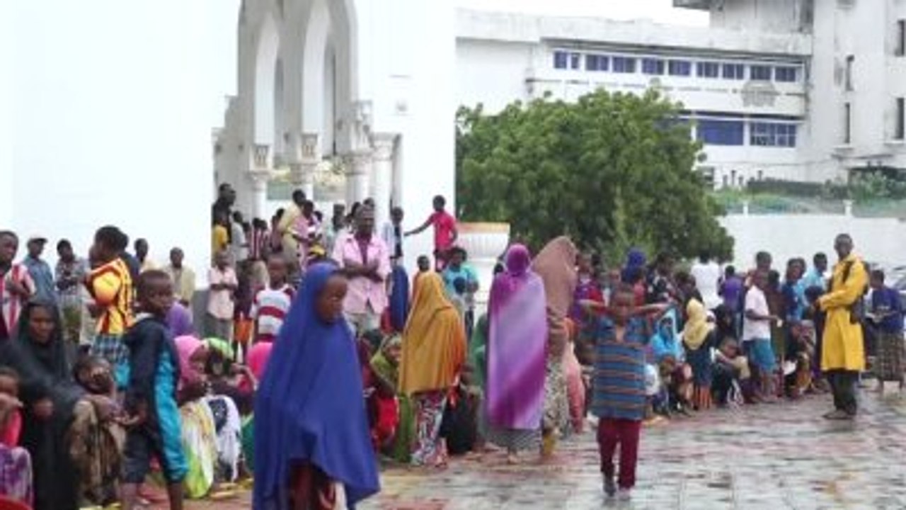 Türkiye Diyanet Vakfından Somali'de İftar - Mogadişu