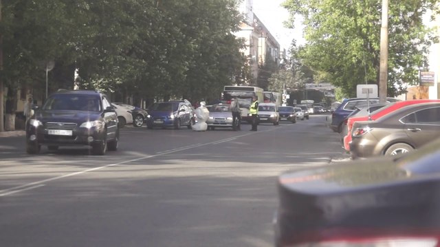 Ce robot autonome s'échappe et bloque la circulation en russie ! Encore un road rage lol