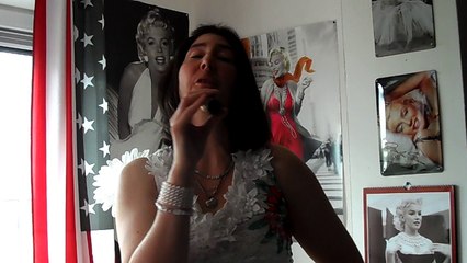pauline ester  oui j l ' adore!!...