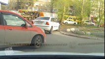 Viral Video_Car Trying to Bypass Traffic _ HD