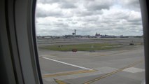 UNITED AIRLINES 777 NEWARK AIRPORT NEW JERSEY