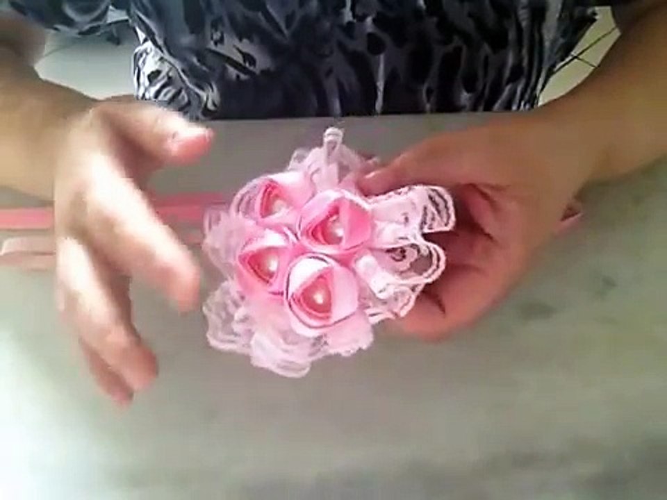 Flor de fita by Tatiana Karina